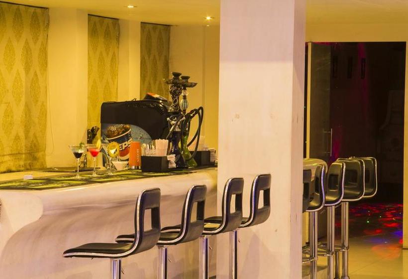 Hotel The Presidency Classic 16