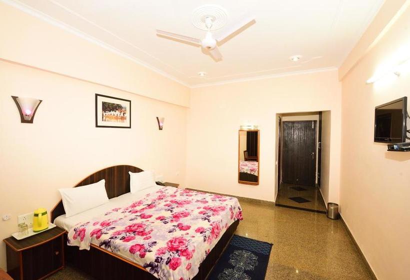 Geetanjali Hotel & Motel 1