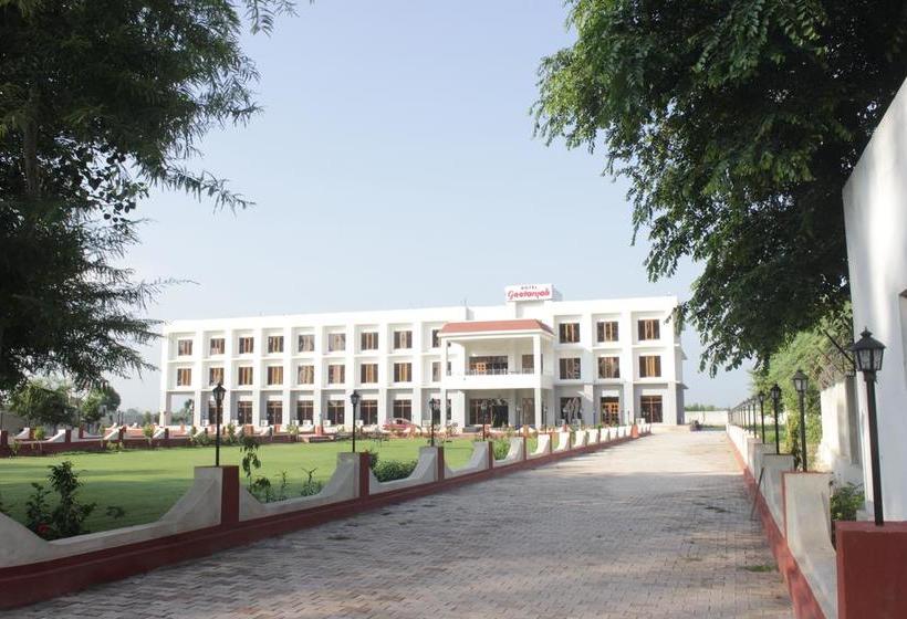Geetanjali Hotel & Motel 12