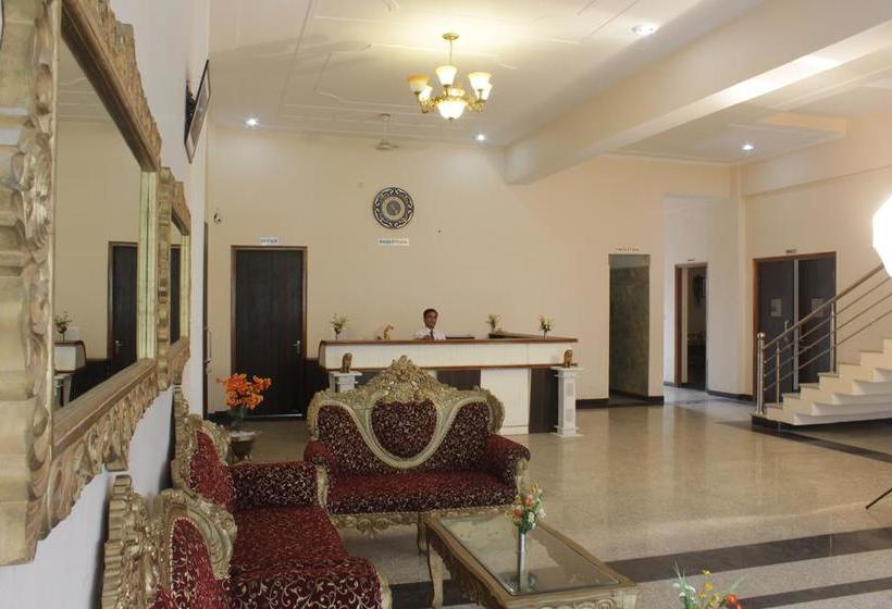 Geetanjali Hotel & Motel 16