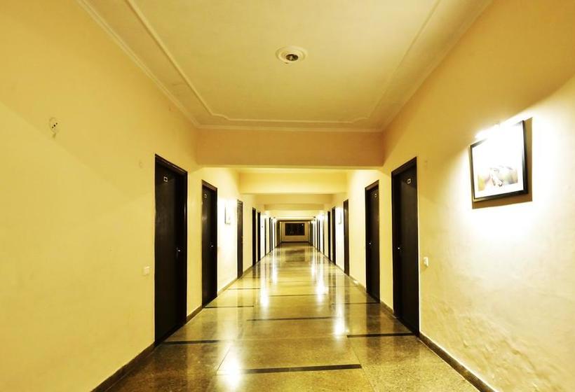 Geetanjali Hotel & Motel 6