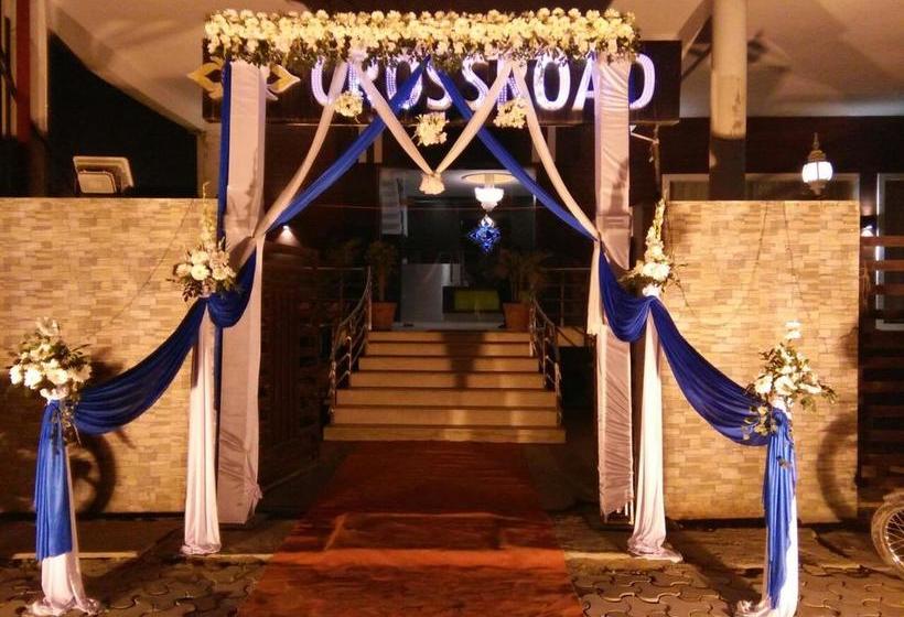 Hotel Crossroad Lucknow