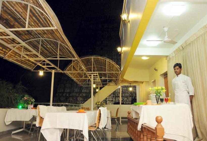 Hotel Sri Sarvesha Js Palace 11