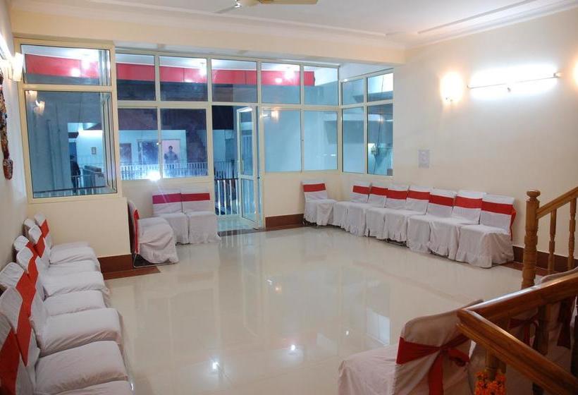 Hôtel Magnet House 18