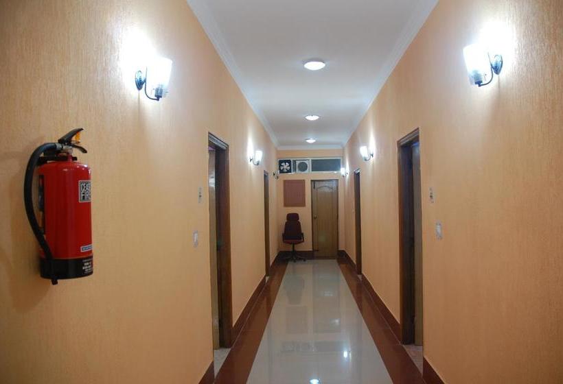 Hôtel Magnet House 19