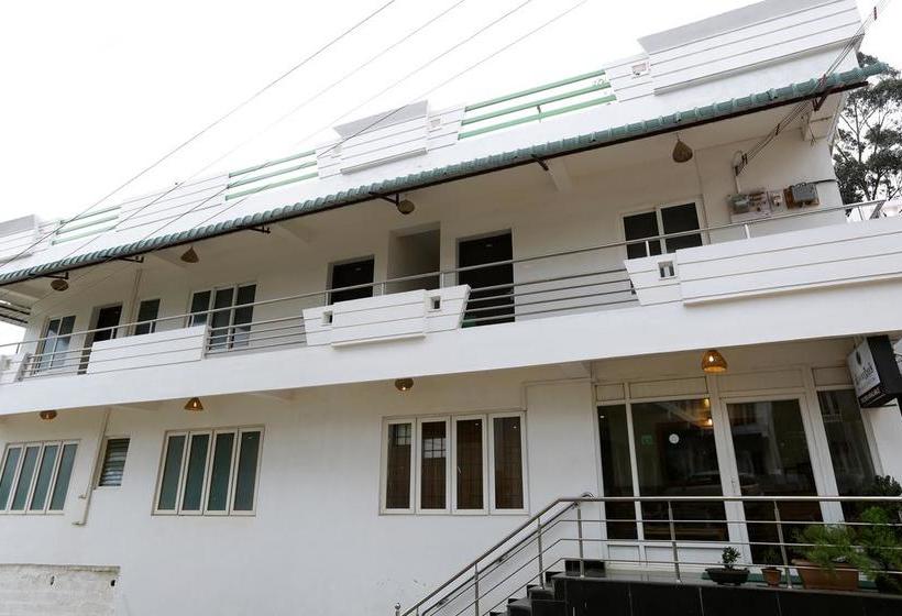 Hotel Al Woodlands Residency 13