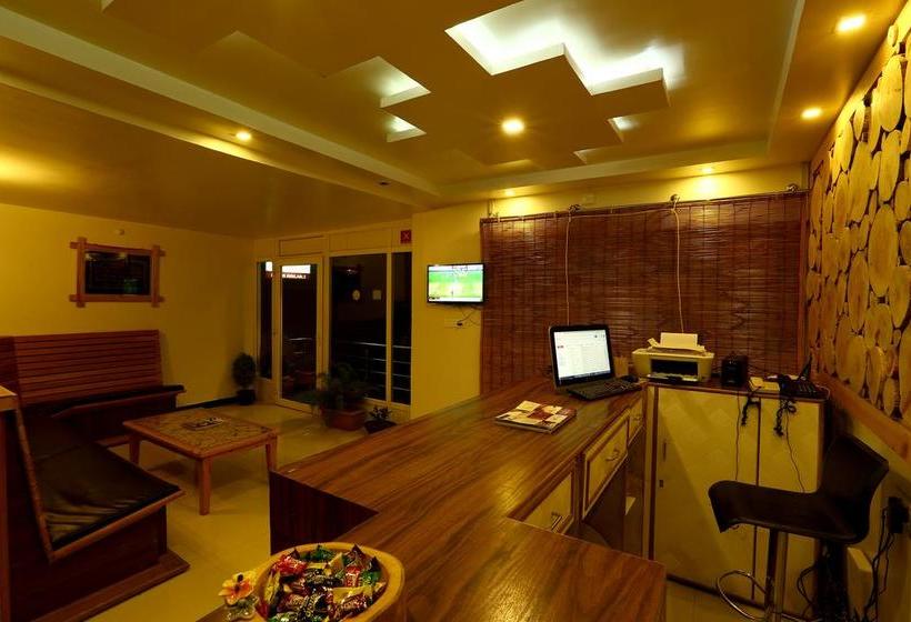 Hotel Al Woodlands Residency 17