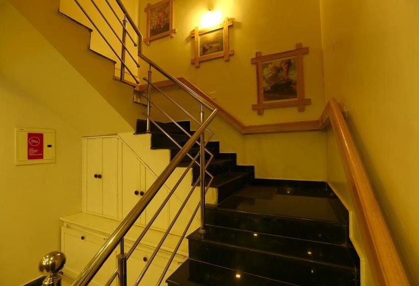 Hotel Al Woodlands Residency 18