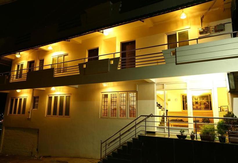 Hotel Al Woodlands Residency 5