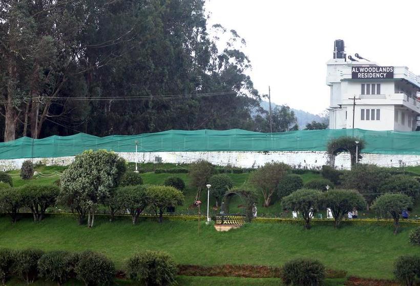 Hotel Al Woodlands Residency 8