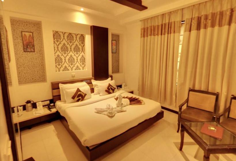 Hotel Royale Ambience