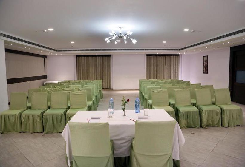 Hotel The Grand Radiant 14