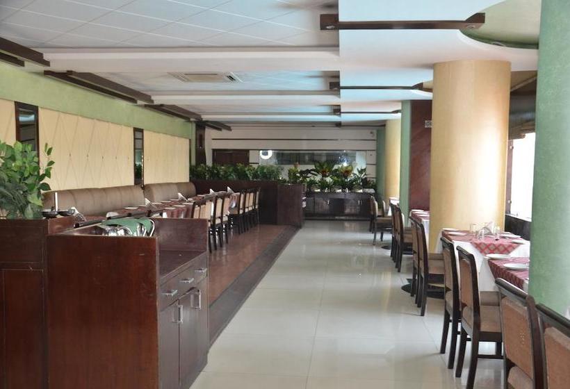 Ark Hotel & Resorts 14