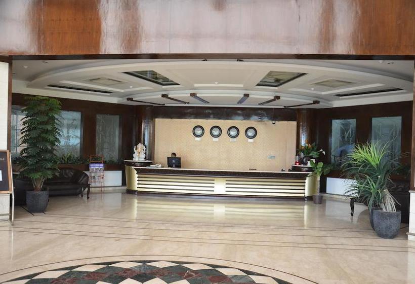 Ark Hotel & Resorts 15