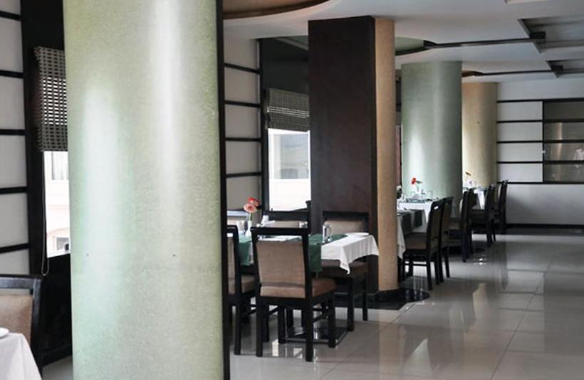 Ark Hotel & Resorts 18