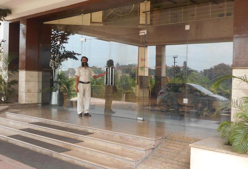 Ark Hotel & Resorts 20