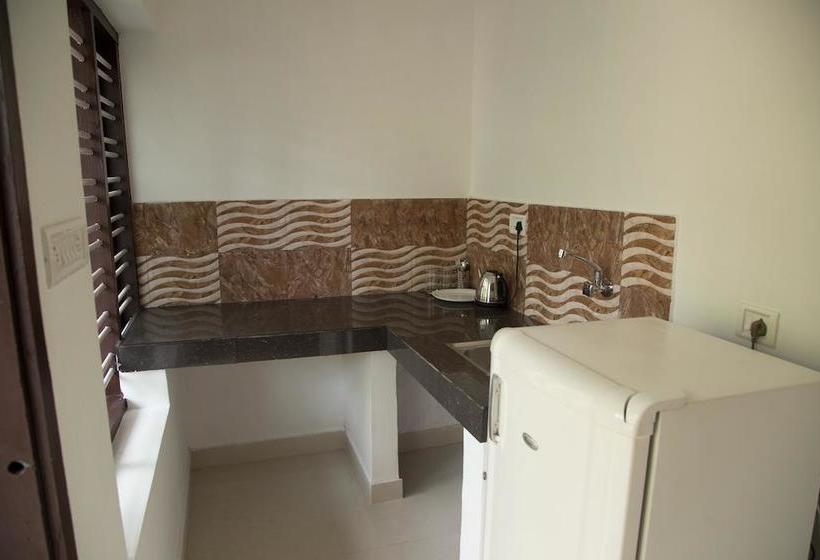 Sangeeth Beach Resort 11