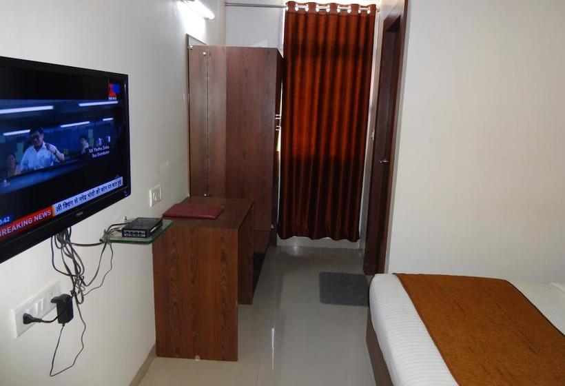 Hotel Anushree 17