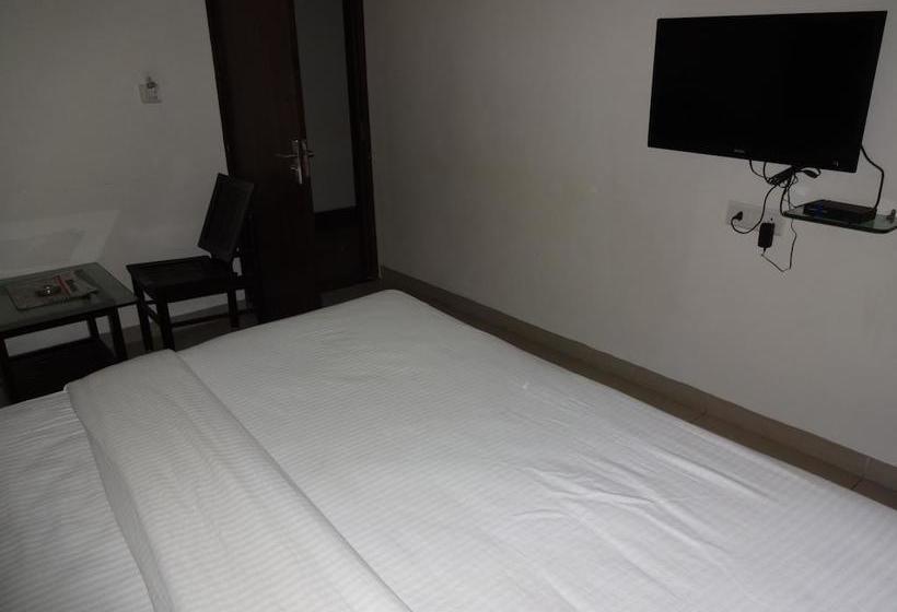 Hotel Anushree 8