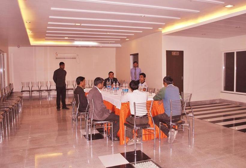 Hotel The Sapphire Grand 15