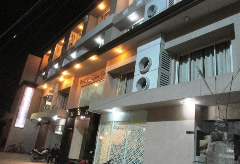 Hotel The Sapphire Grand 4