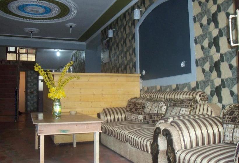 Apple Orchid Resort 7