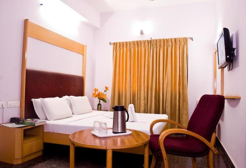 Hotel Rajadhane 15