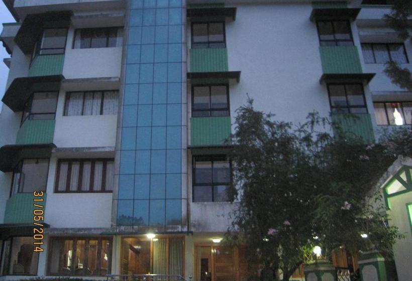 Hotel Poopada Kerala