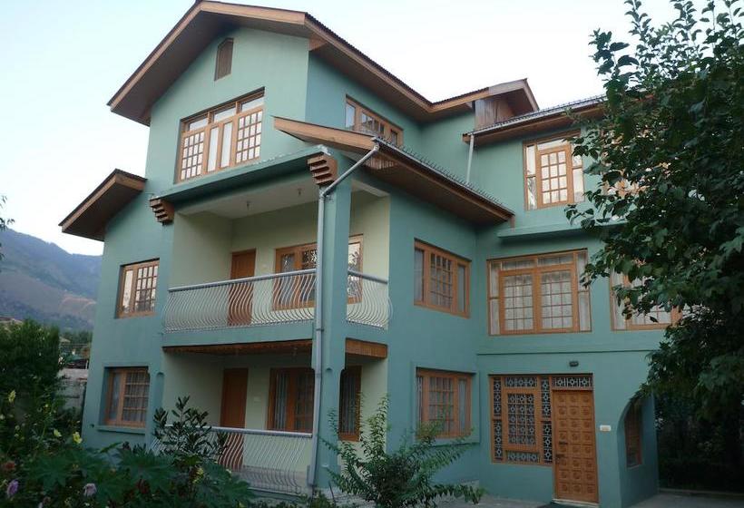 Bed and Breakfast Snow Leopard Lodge Jammu y Cachemira