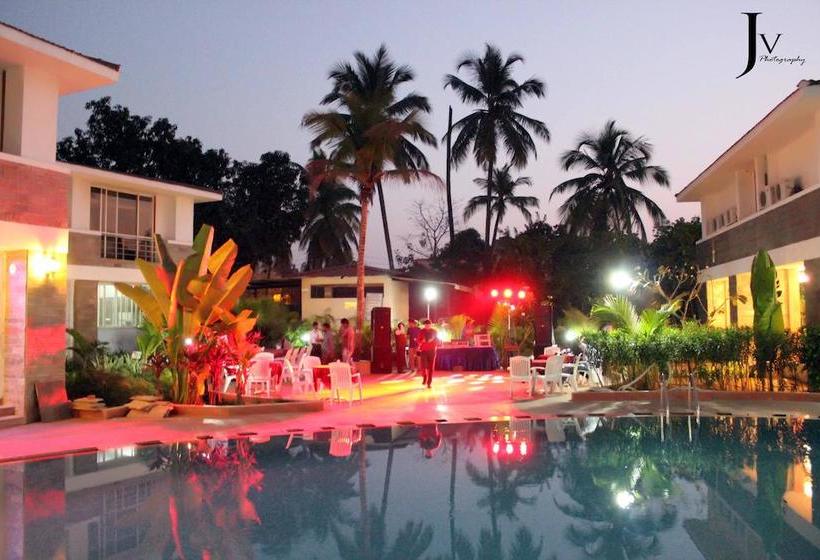 Wonderland Resort 13