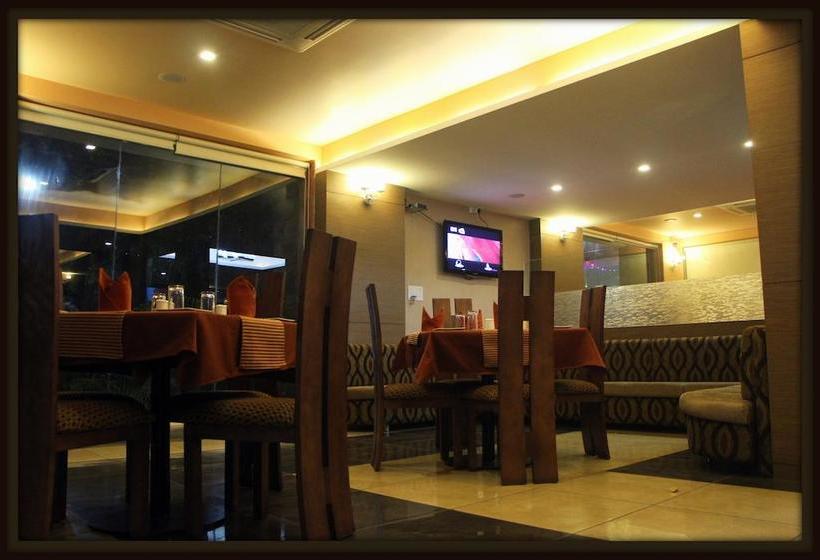 Wonderland Resort 17