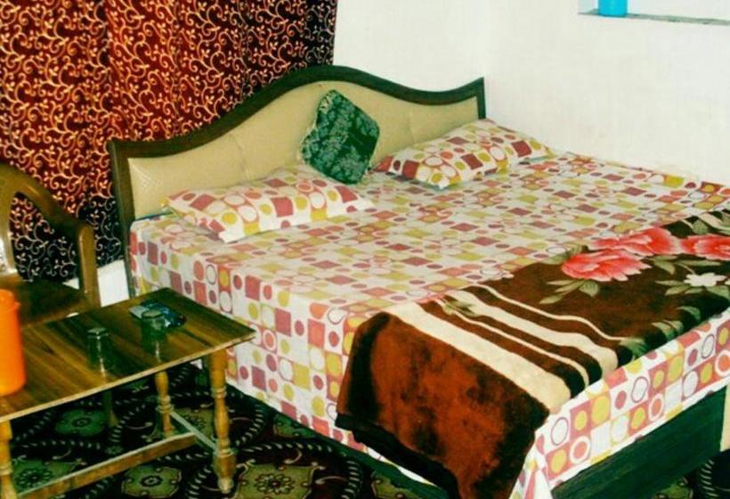 Hotel Kashmir Inn 12