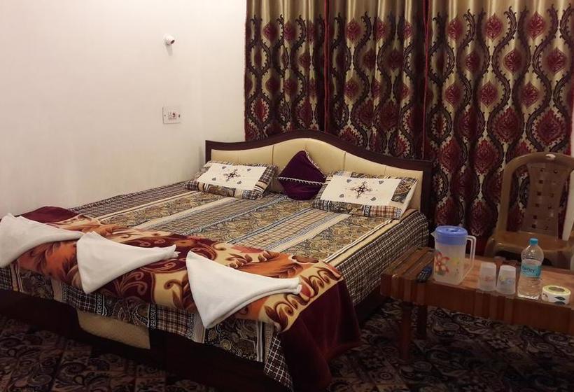 Hotel Kashmir Inn 5