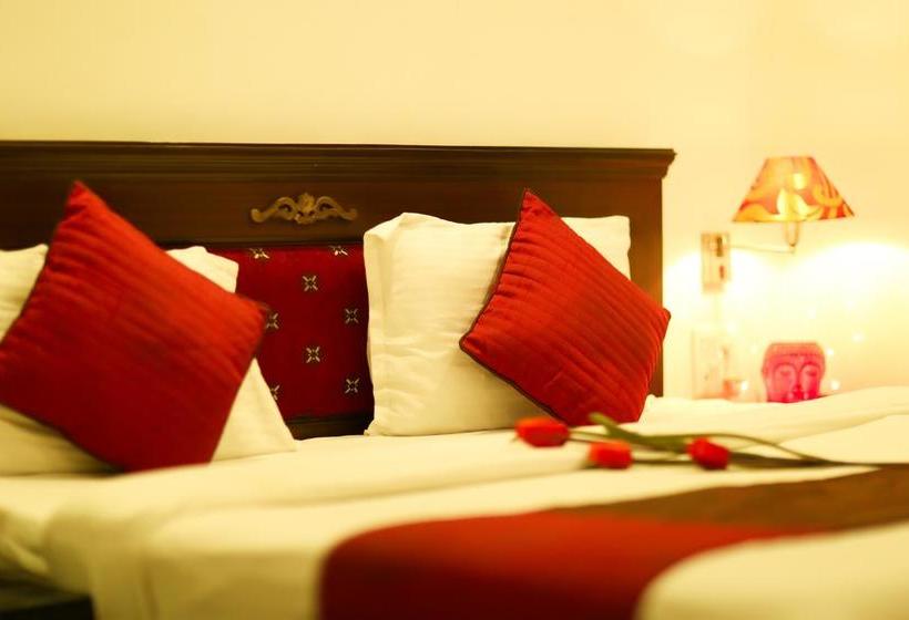 Hotel Kamla Palace Dehra Dun Uttarakhand