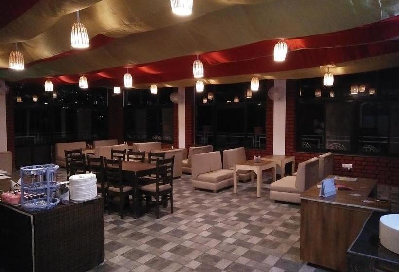 Hotel Holiday Hill 15