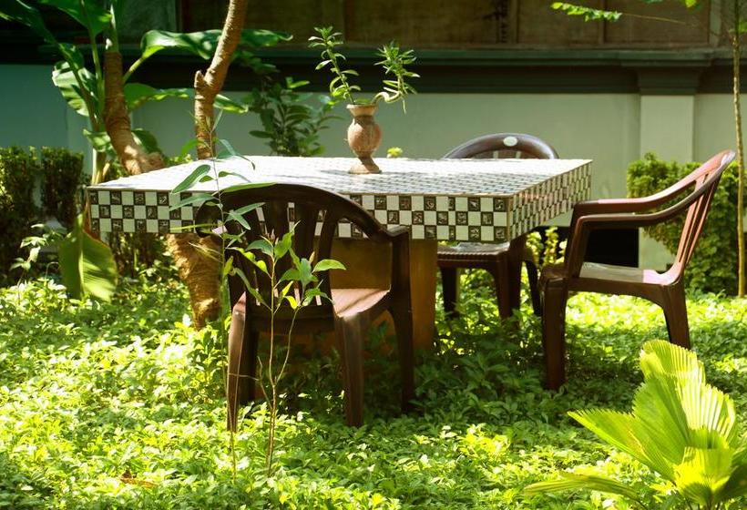 Hotel Golden Sands 11