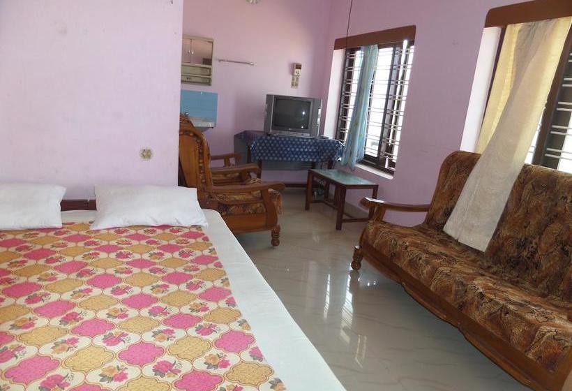 Hotel Deepak 3