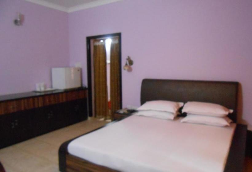 Hotel Tourist Inn 10