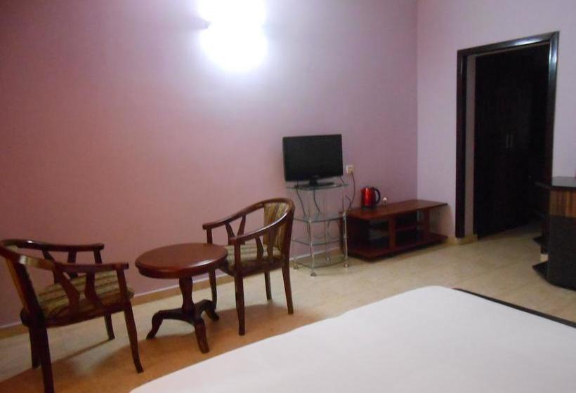 Hotel Tourist Inn 17