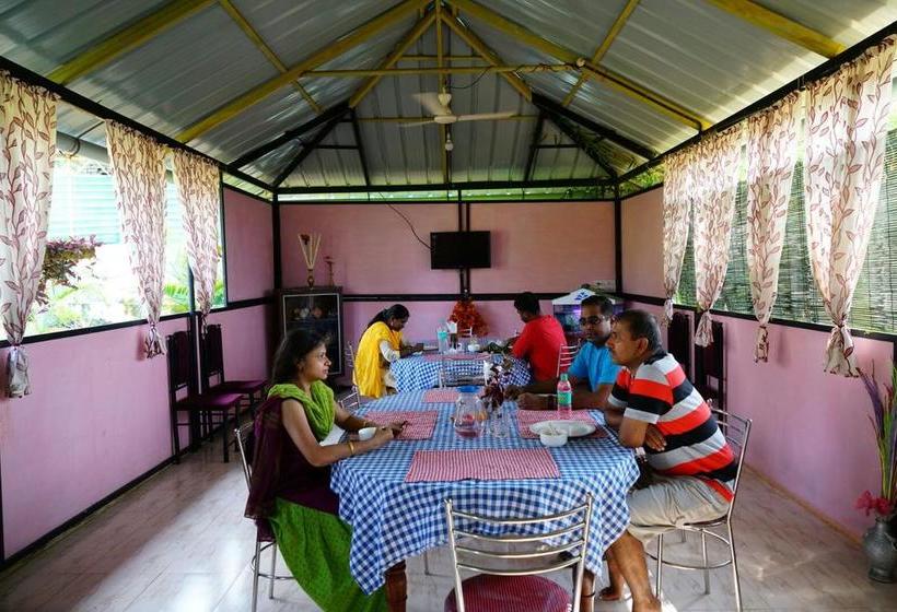 Resort Whispering Woods 6