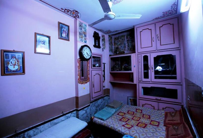 Bed and Breakfast Shanti House 1