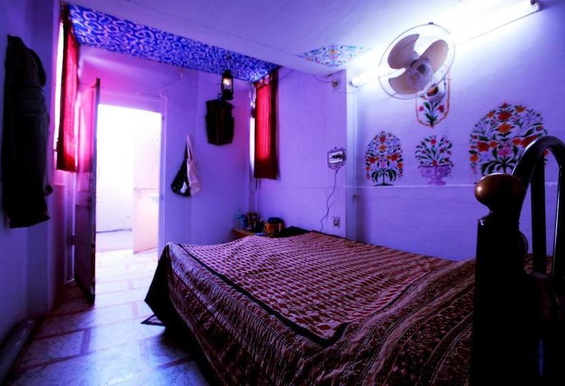 Bed and Breakfast Shanti House 2