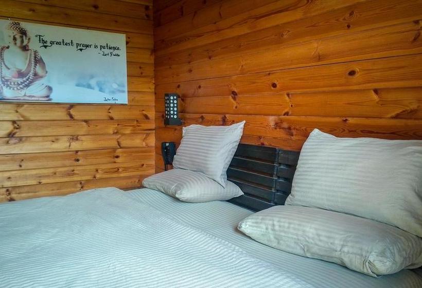 Resort Lotus Sutra 16