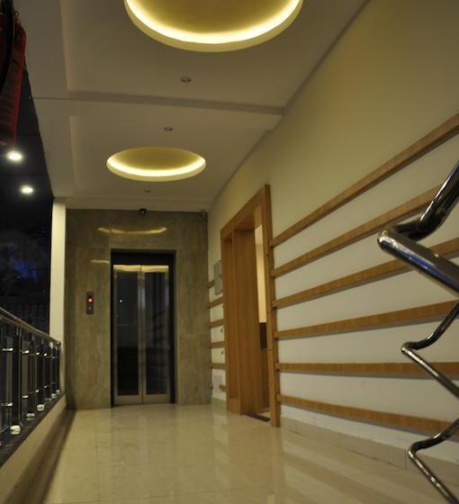 Hotel Athidi Grand 17