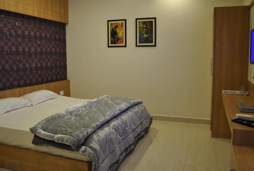 Hotel Athidi Grand 2