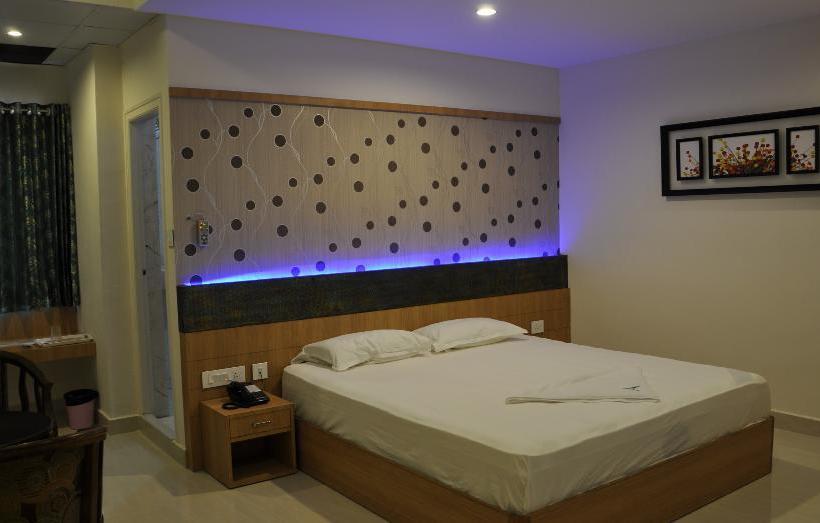 Hotel Athidi Grand 7