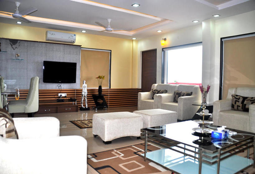 Hotel The Bhopal Grande 12