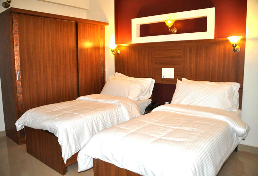 Hotel The Bhopal Grande 16