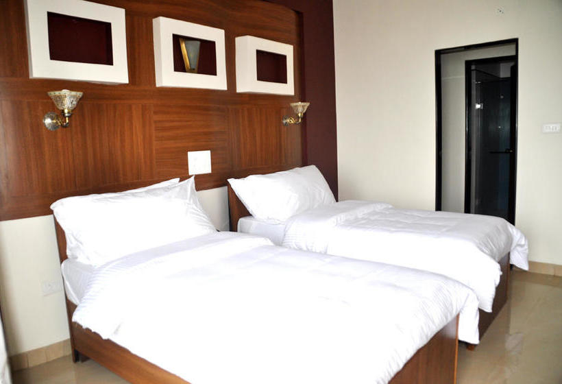 Hotel The Bhopal Grande 17