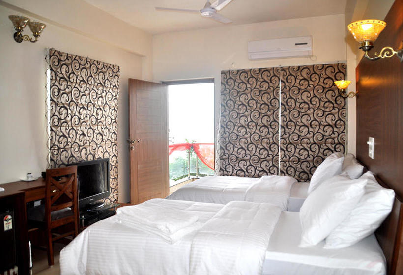 Hotel The Bhopal Grande 9